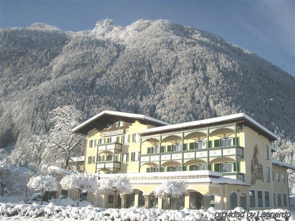 Torrenerhof Hotel Голинг ан дер Залцах Екстериор снимка